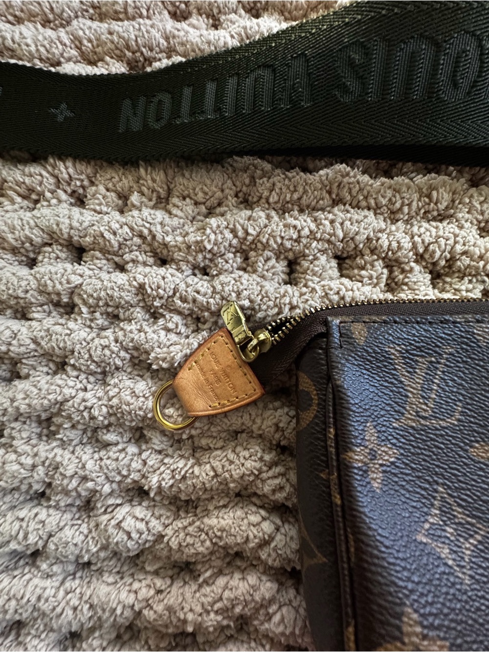 Louis Vuitton Monogram Mini Pochette Set in Brown with Gold Hardware - Picture 2 of 2